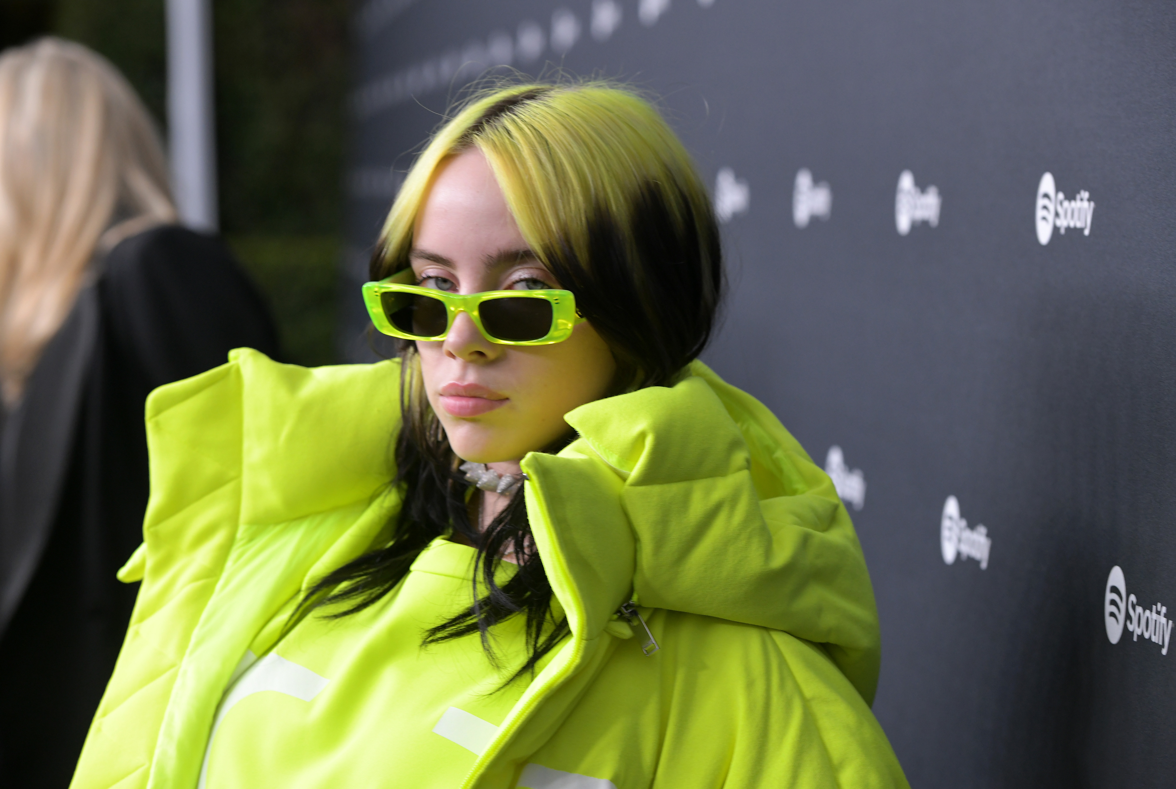 La triste razón por la que Billie Eilish aún duerme con sus padres La Vibra La triste razón por la que Billie Eilish aún duerme con sus padres La Vibra