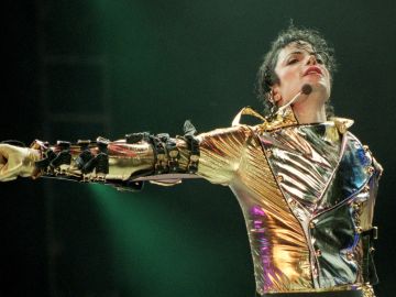 Michael Jackson | Phil Walter / Getty Images