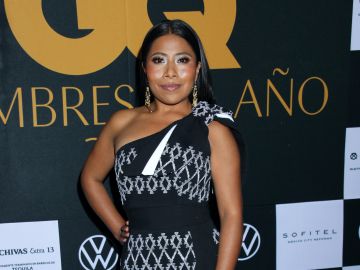 Yalitza Aparicio en alfombra de GQ | Mezcalent