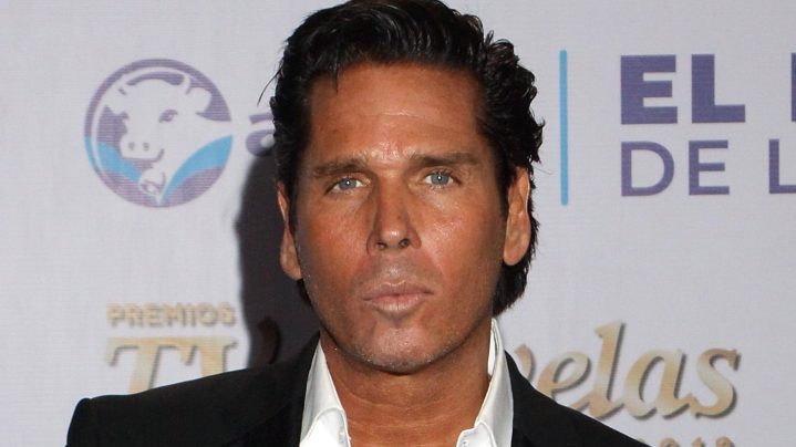 Roberto Palazuelos causa desalojo en Tulum