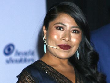 Yalitza Aparicio es parte de la campaña en contra del cáncer de mama por segundo año consecutivo | Mezcalent