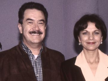 Pedro Sola y Paty Chapoy | Mezcalent