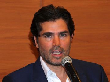 Eduardo Verástegui | Mezcalent