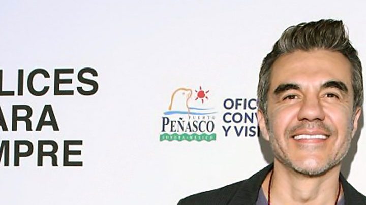 Adrián Uribe