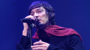 León Larregui