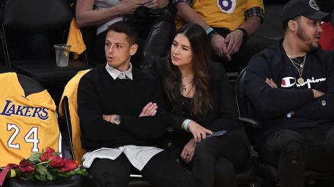 Javier "Chicharito" Hernandez and Sarah Kohan next to the courtside seats | Kevork Djansezian / Getty Images