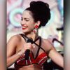 Jennifer Lopez interpretando a Selena Quintanilla