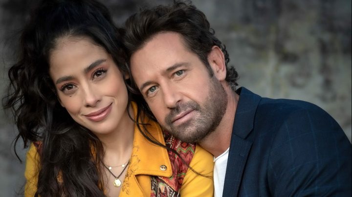 Fatima Molina y Gabriel Soto en Te Acuerdas de mi | Mezcalent