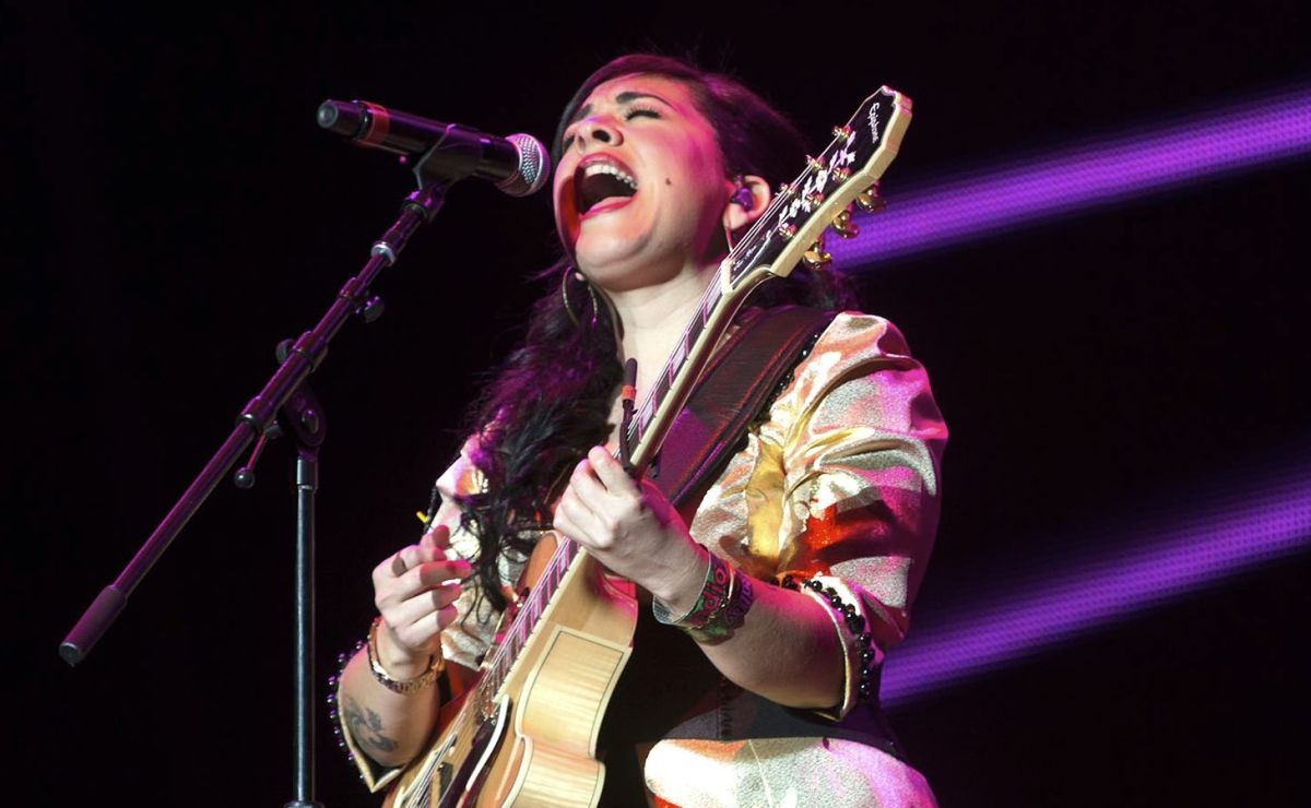 VIDEO La cantante mexicana Carla Morrison llega a la NASA La Vibra