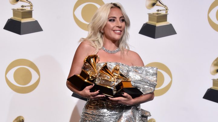 Lady Gaga en la alfombra de los premios Grammy 61 en Los Angeles, California | Getty Images