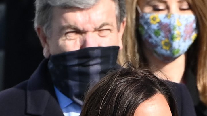 Kamala Harris y Doug Emhoff |  Getty Images, 
Brendan Smialowski