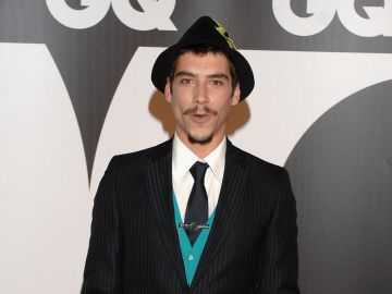 Oscar Jaenada | Getty Images, Carlos Alvarez