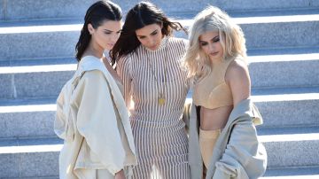 Kendall Jenner, Kim Kardashian y Kylie Jenner | Bryan Bedder/Getty Images for Yeezy Season 4