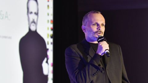 Miguel Bose | Getty Images, Gustavo Caballero