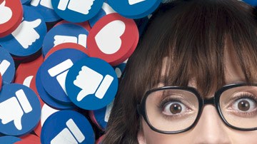 Regina Blandón y Ludwika Paleta en 'Guerra de Likes'