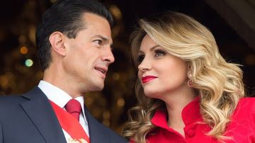 El ex presidente de México, Enrique Peña Nieto y Angélica Rivera en Palacio Nacional | Mezcalent