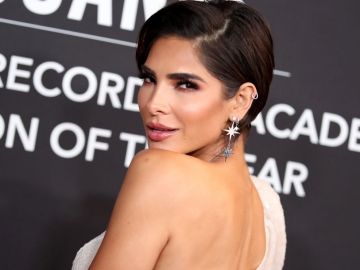 Alejandra Espinoza es una de las presentadoras más queridas entre los hispanos. | Getty Images
