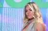 Karol G se fue de fiestas con su mejor amigo | Vía Mezcalent ©