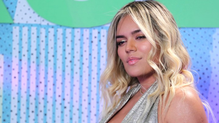 Karol G se fue de fiestas con su mejor amigo | Vía Mezcalent ©