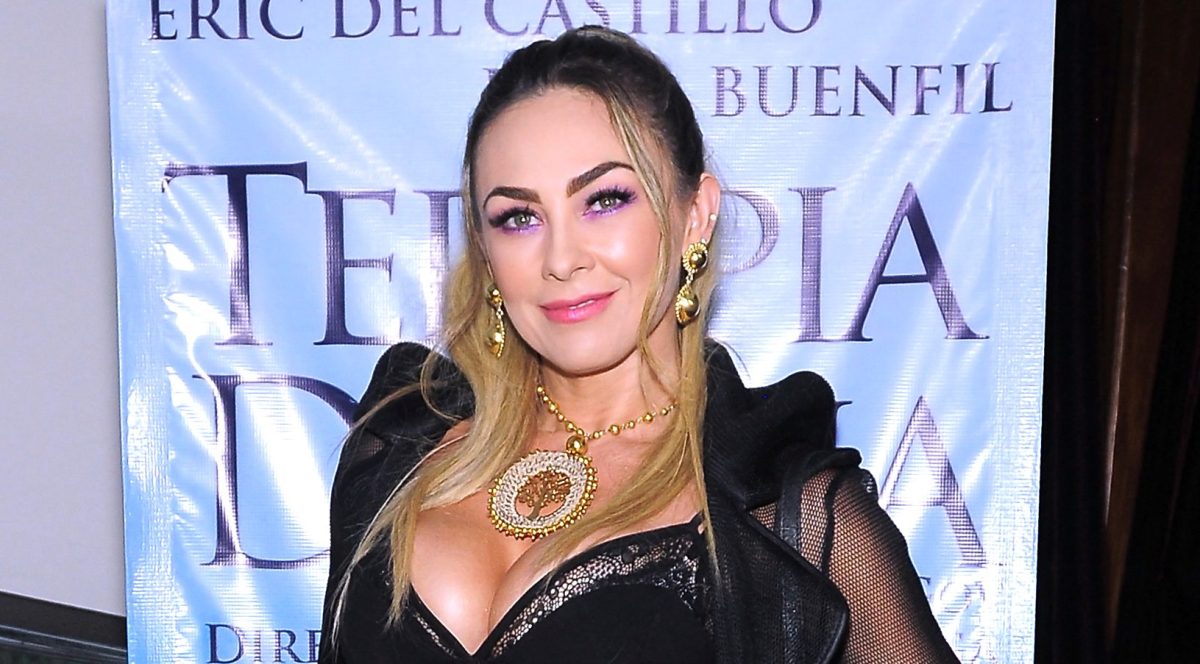 Aracely Arámbula Rompe En Llanto Al Recordar A Su Padre En La Presentación De La Madrastra Su 