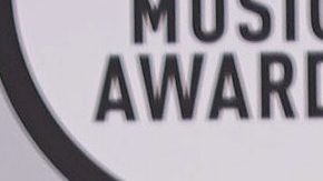 Vanessa Claudio enamora en los Latin AMAs 2021