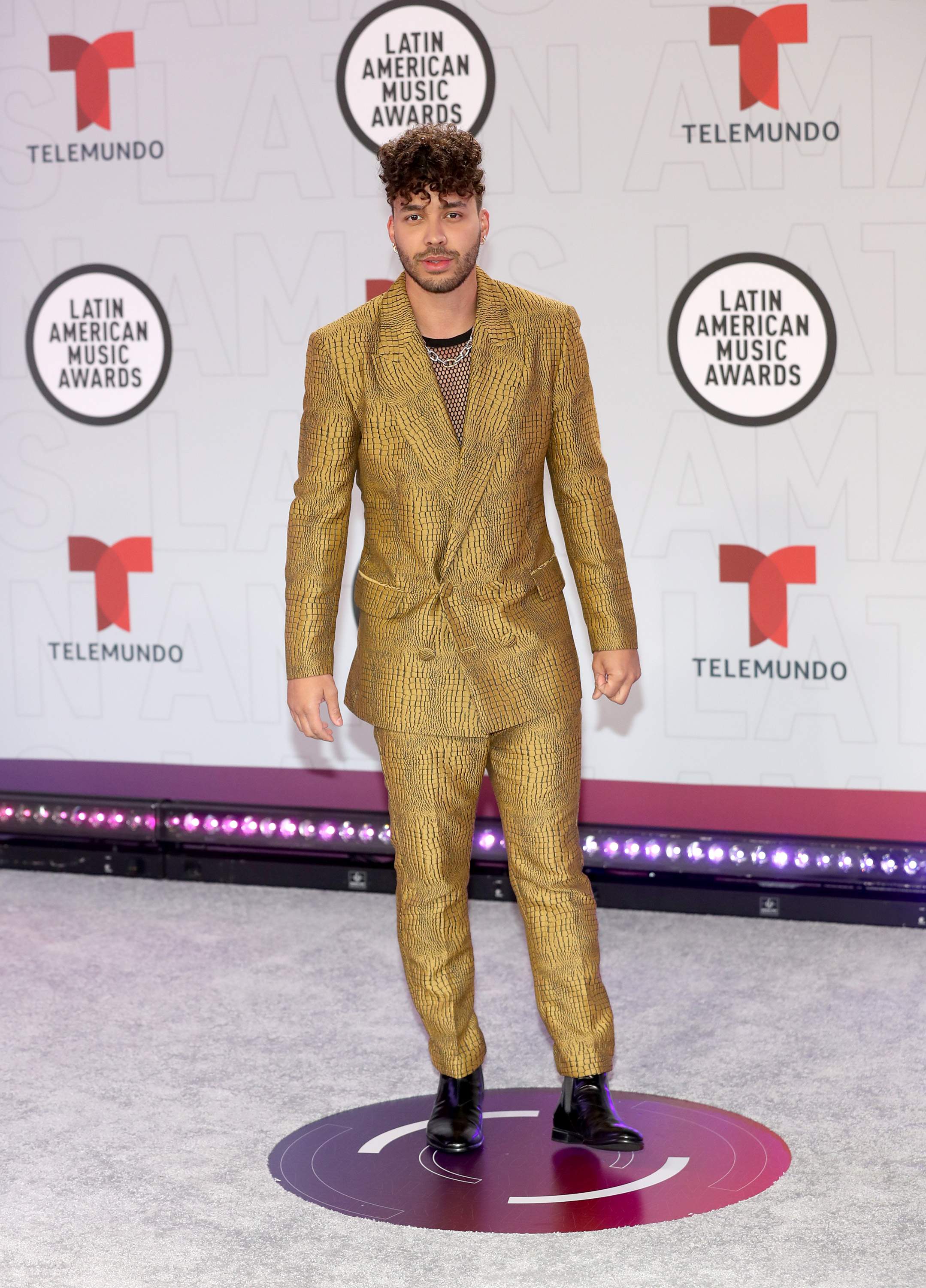 Prince Royce en los Latin AMAs 2021