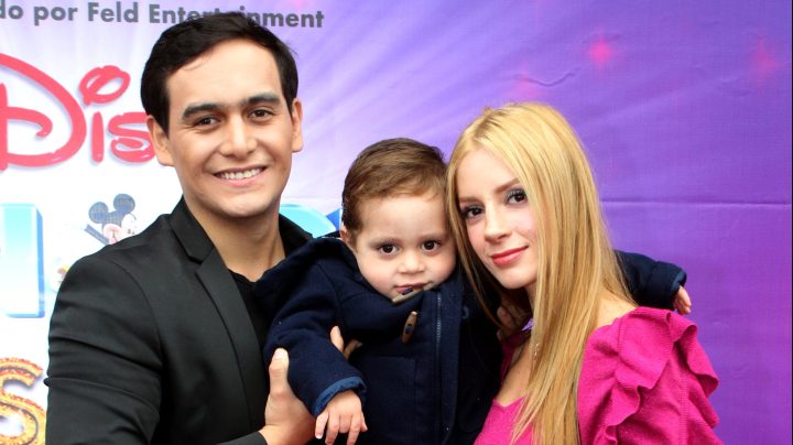 Julian Figueroa, su hijo y su esposa | Mezcalent