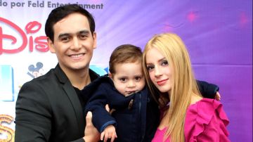 Julian Figueroa, su hijo y su esposa | Mezcalent