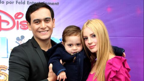 Julian Figueroa, su hijo y su esposa | Mezcalent