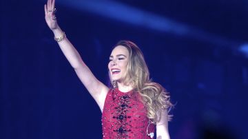 Belinda en los Premios Telehit | Mezcalent