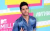 Eleazar Gómez en alfombra roja de MTV | Mezcalent