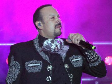 Pepe Aguilar en concierto | Mezcalent