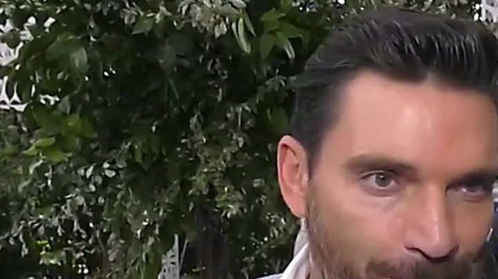 Julián Gil en 'Qué le pasa a mi familia' | Mezcalent