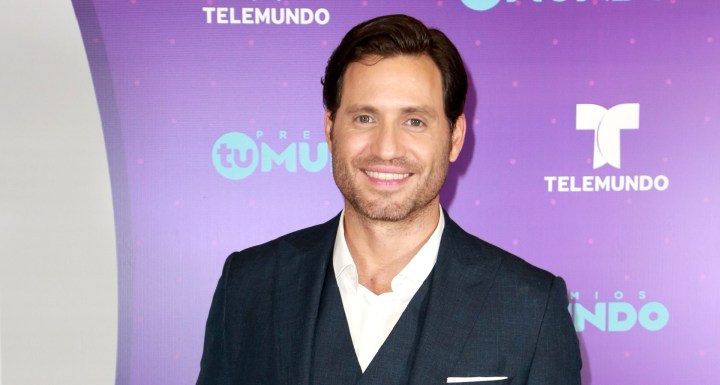 Edgar Ramírez en Premios Tu Mundo | Mezcalent