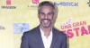 Juan Pablo Medina en la alfombra roja de "Casi una gran estafa" | Mezcalent