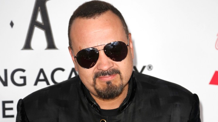 Pepe Aguilar en alfombra roja | Mezcalent