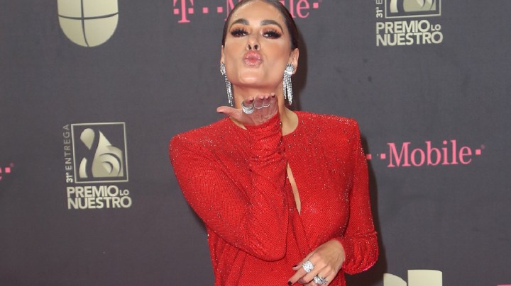 Galilea Montijo en Premios Lo Nuestro | Mezcalent
