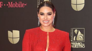 Galilea Montijo en Premios Lo Nuestro | Mezcalent