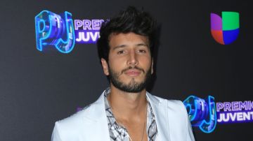 Sebastián Yatra en Premios Juventud | Mezcalent