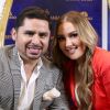 Larry Hernández y su esposa, Kenia Ontiveros | Mezcalent