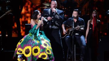 La familia Aguilar cantando en vivo | Jason Koerner/Getty Images