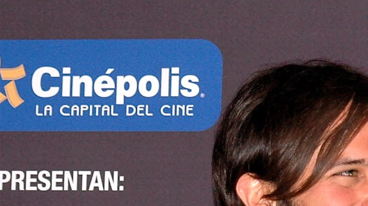 Gael García Bernal y Diego Luna son tendencia en redes sociales | Mezcalent