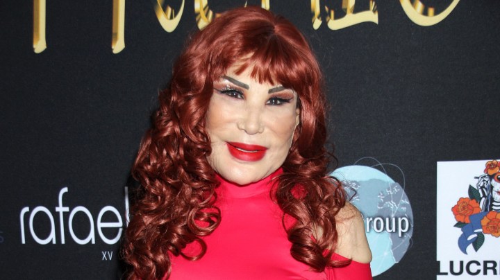 Lyn May en los Premios Arlequin | Mezcalent
