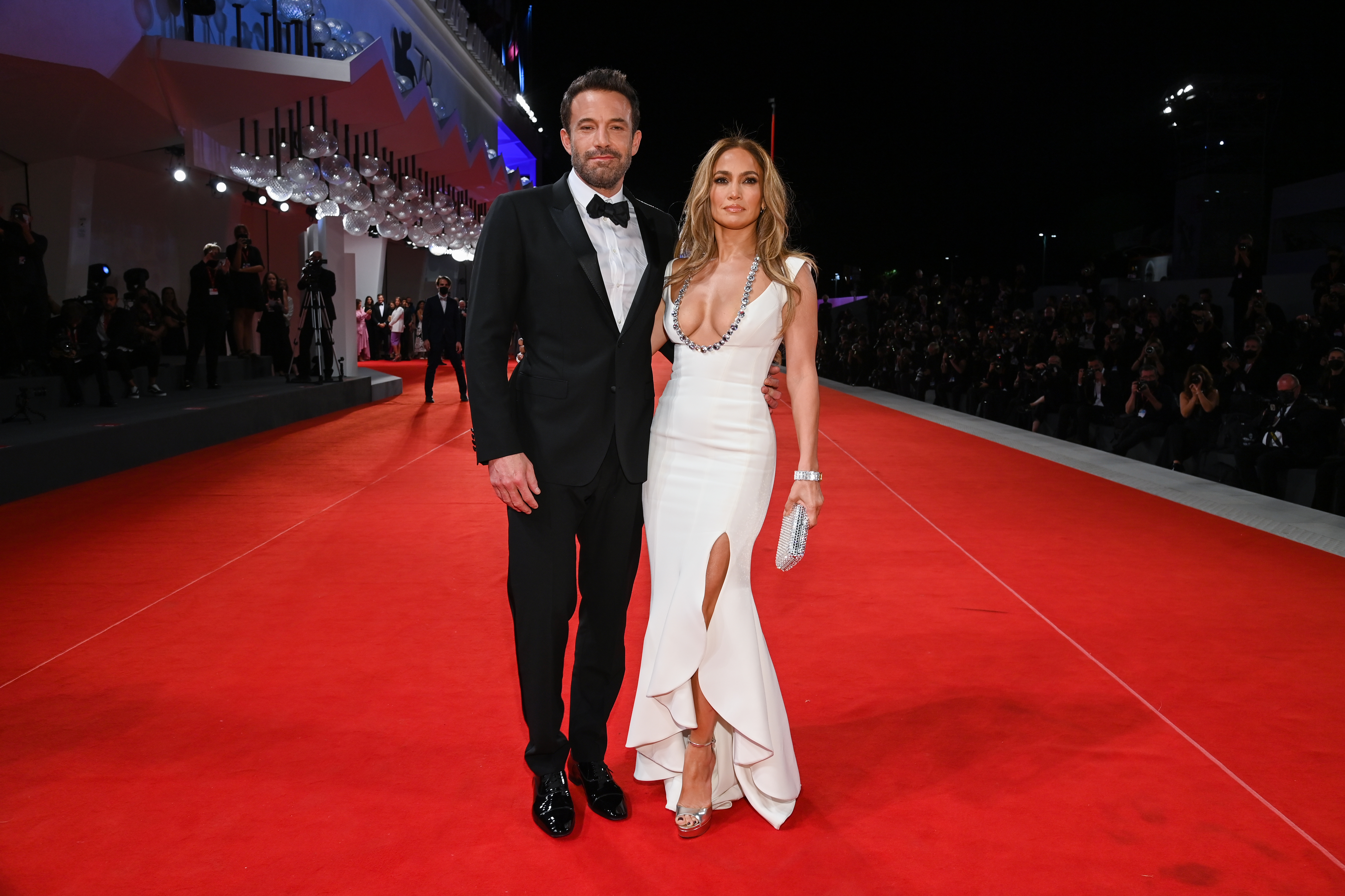 Ben Affleck y Jennifer Lopez en la alfombra roja de 'The Last Duel