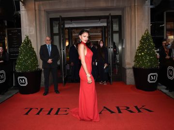 NEW YORK, NEW YORK - SEPTEMBER 13: Eiza Gonzalez departs The Mark Hotel for the 2021 Met Gala on September 13, 2021 in New York City. (Photo by Ilya S. Savenok/Getty Images)