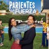 Poster oficial de 'Parientes a la fuerza' | Mezcalent