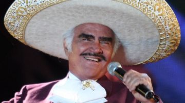 Vicente Fernández se encuentra estable, según su equipo médico | Mezcalent