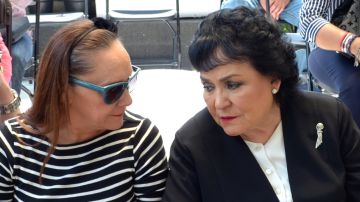 Carmen Salinas junto a su hija, María Eugenia Plascencia Salinas | Mezcalent