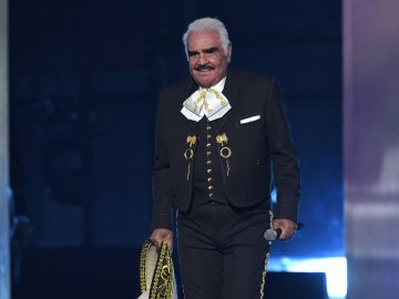 Vicente Fernández | Kevin Winter/Getty Images