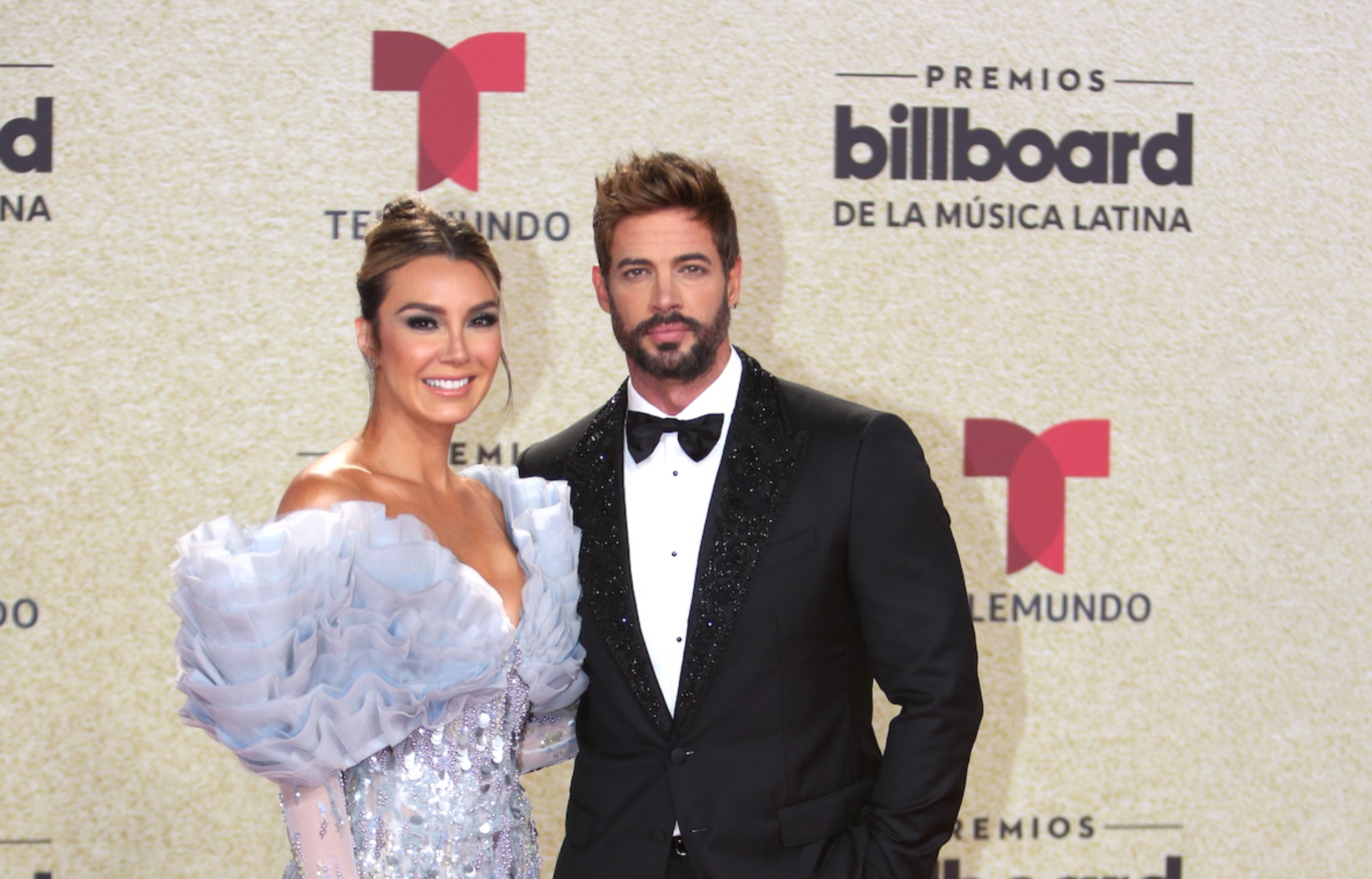 Elizabeth Gutiérrez y William Levy | Mezcalent